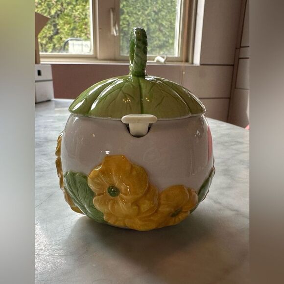 EUC Vintage Made In Japan 70’s Floral Ceramic Sugar Bowl with Spoon - Picture 2 of 9